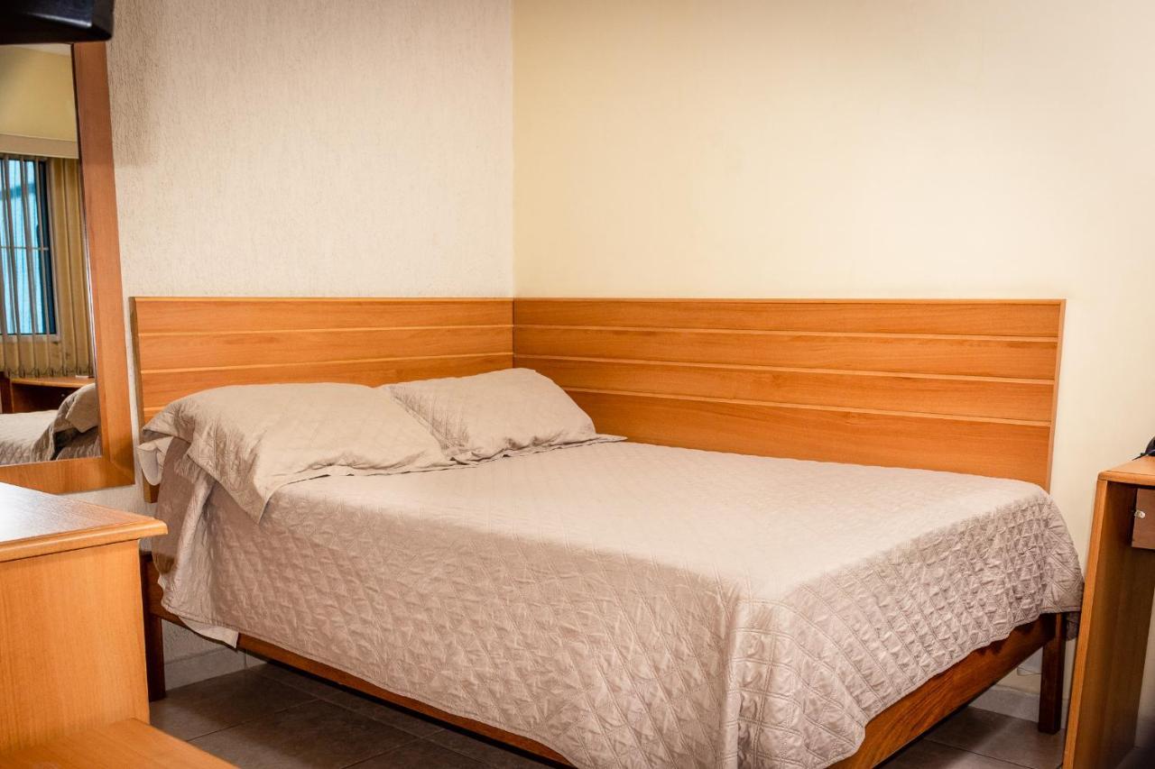 Hotel Pousada Bonita - 150M Metro Paraiso E 1Km Do Inicio Av Paulista Сан-Пауло Экстерьер фото